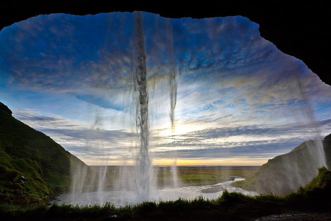 Glacier Hike and South Iceland Sightseeing from Reykjavik - Transport, timing, and the long day
