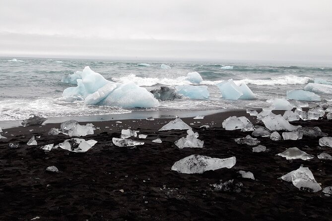 Glacier Lagoon Private Tour with Private Zodiac boat ride on the Iceberg Lagoon - Why the Fjallsárlón boat ride is the centerpiece