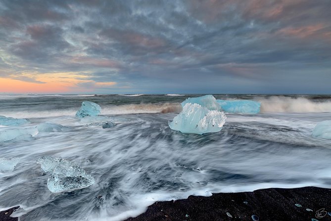 Glacier lagoon tour - Photography instruction for every skill level