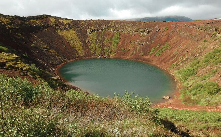 Golden Circle and Kerið Crater Small Group Tour - Who should book this experience?