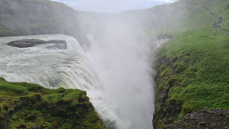 Golden Circle and Kerið Crater Small Group Tour - Starting from Reykjavík in a group of 19