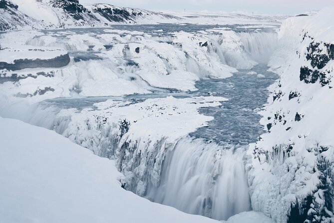 Golden Circle and Kerid Minibus Tour with Blue Lagoon Transfers - Starting at Thingvellir, where geology meets government
