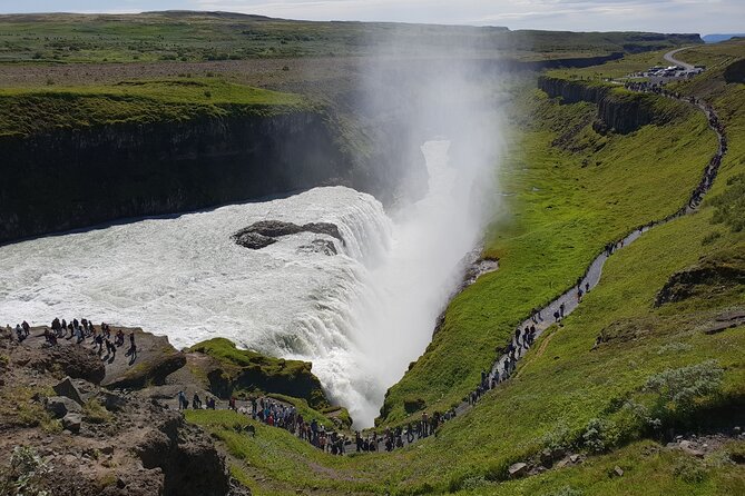 Golden Circle and Kerid Volcanic Crater Small-Group Day Tour - Kerid Crater gives the day a different finish