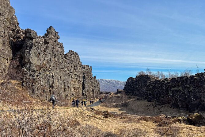 Golden Circle and Kerlingarfjöll Private Tour - Geysir and Strokkur: a short stop with a reliable show