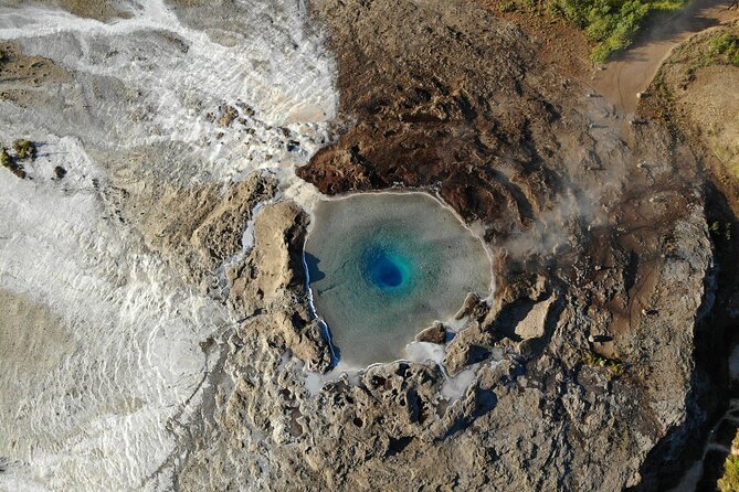Golden Circle, Glacier & Northern Lights/Midnight sun / guided private tour - Is $2,170.50 per person a good value?