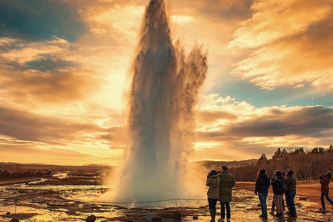 Golden circle Iceland - Geysir and the reliable burst of Strokkur