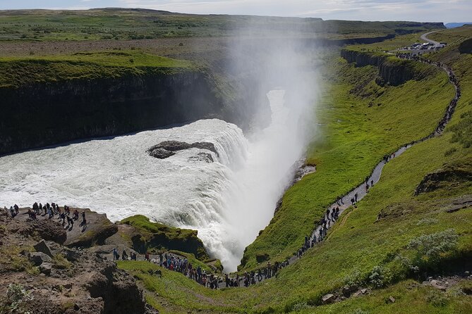 Golden Circle, Kerid Crater & Geothermal Lagoon -Small Group Tour - Geysir: watch Strokkur do the work