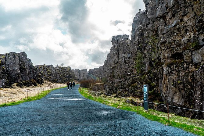 Golden Circle & Secret Lagoon Small-Group Day Tour from Reykjavik - Why this Golden Circle day works well