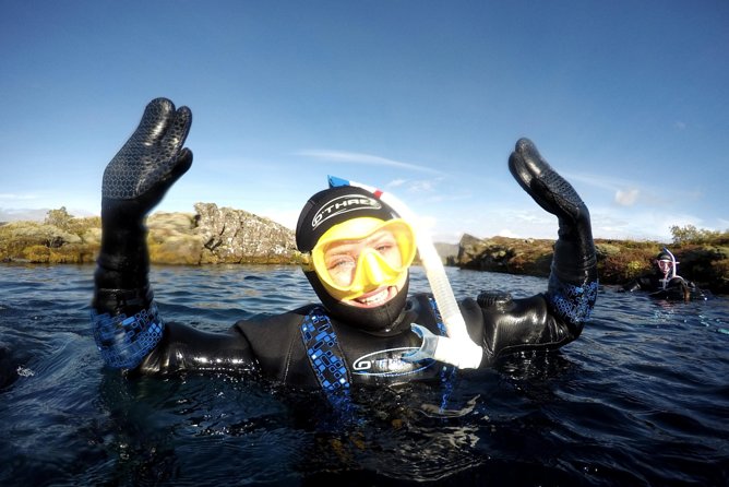Golden Circle & Snorkeling in Silfra From Reykjavík with Free Photos - Who should book this experience