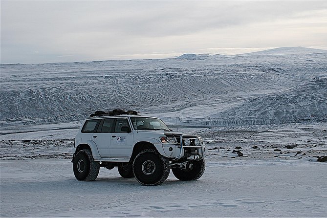 Golden Circle Super-Jeep Tour and Snowmobiling from Reykjavik - What the snowmobile session is really like
