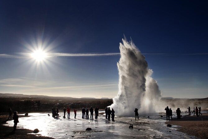 Golden Circle Tales, Tomato Farm & Kerid – Small Group from RVK - A full Golden Circle day from Reykjavik