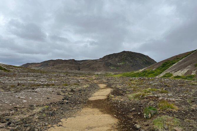Hike to Mt Helgafell - The hike from Hafnarfjörður to the summit