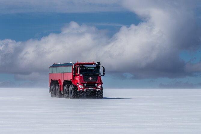 Ice Cave and Glacier Tour in Glacier Monster Truck from Gullfoss - The photo stop on the return journey