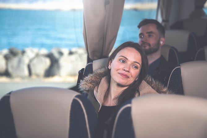 Iceland: Airport Transfers between Keflavík and Reykjavik Center - Who will get the most from this transfer?