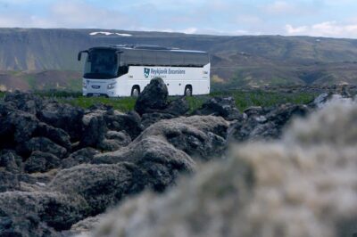 Airport Transfers between Keflavik and Reykjavik Hotels
