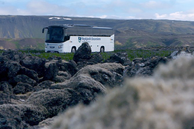 Iceland: Airport Transfers between Keflavik and Reykjavik Hotels - The 45-minute ride toward Reykjavik