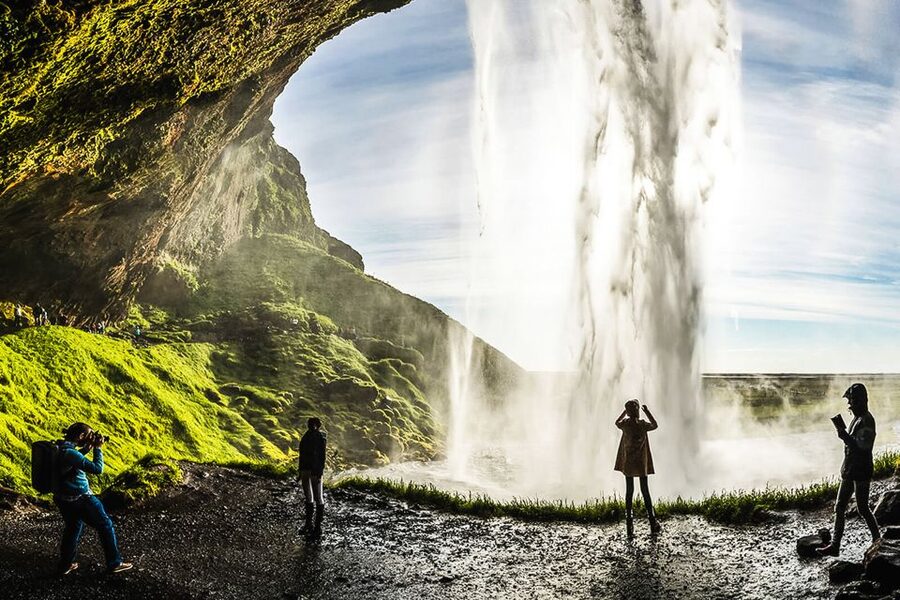Iceland: Full-Day South Coast, Black Beach & Waterfalls Tour - Lunch and free time in Vik