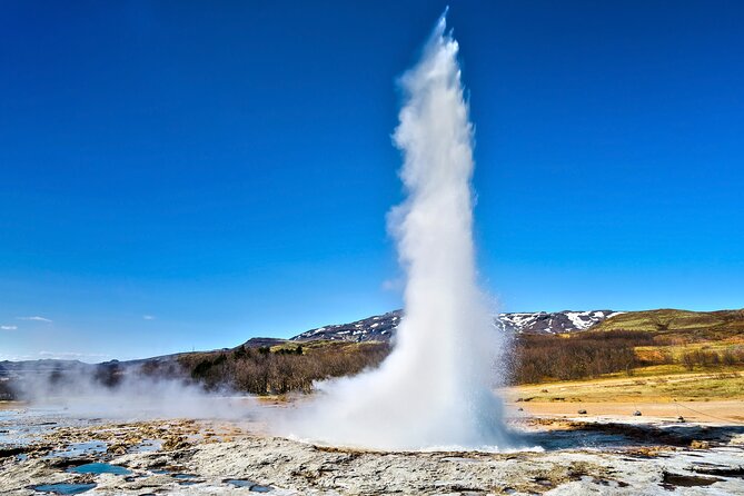 Iceland Stopover: The Golden Circle Day Tour - Gullfoss: the forceful finish