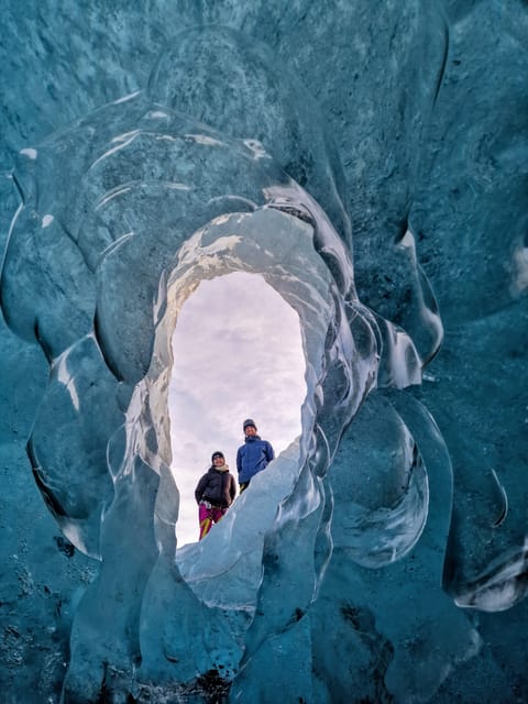 Jökulsárlón: Blue Ice Cave Tour and Glacier Walk - Equipment, clothing, and physical demands