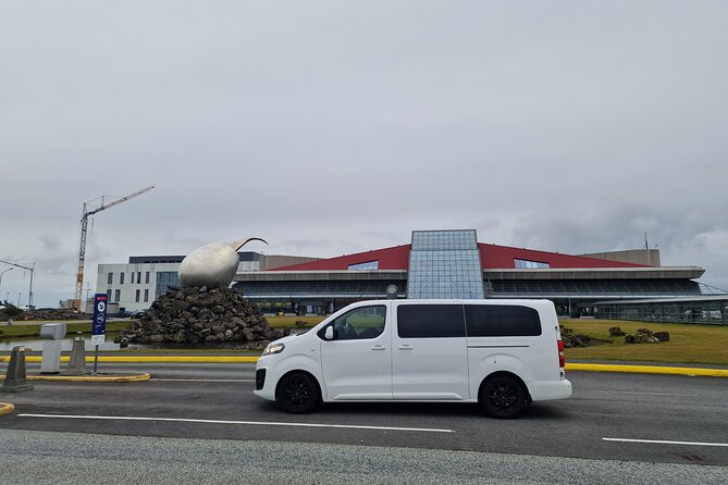 Keflavik Airport Private Transfer Round Trip - From Keflavik arrivals to your Reykjavik door