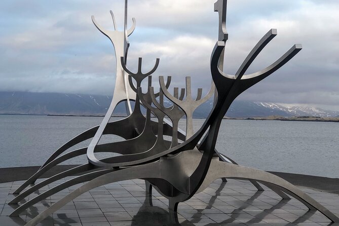 Keflavik International Airport Private Transfer To/From Reykjavik - Reykjavík pickup and the trip back to Keflavík