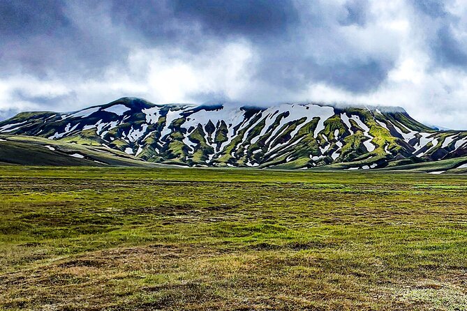 Landmannalaugar, Hekla, Sigoldugljufur 4x4 tour with Hiking - Three hours in Landmannalaugar