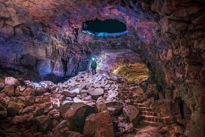 Lava Tunnel Tour Including Transfers from Reykjavik - Getting there from Reykjavík