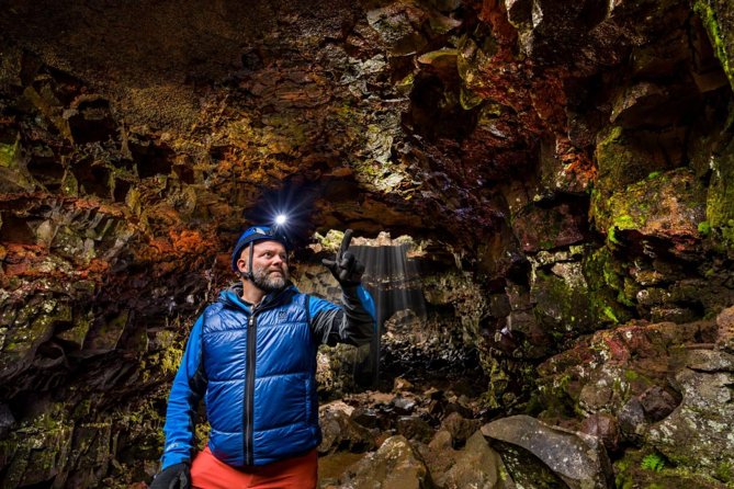 Lava Tunnel Tour Including Transfers from Reykjavik - Who should book this experience