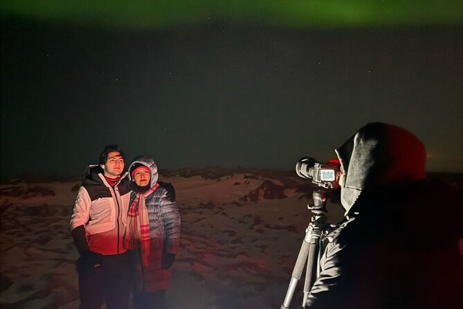 Northern Lights 4x4 Tour with Pastries and Cocoa from Reykjavik - Cocoa, pastries, and the wait outside