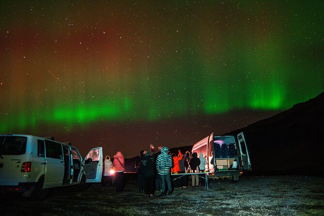 Northern Lights 4x4 Tour with Pastries and Cocoa from Reykjavik - Booking details worth knowing