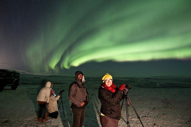 Northern Lights and Stargazing Small-Group Tour with Local Guide - The telescope makes the waiting worthwhile
