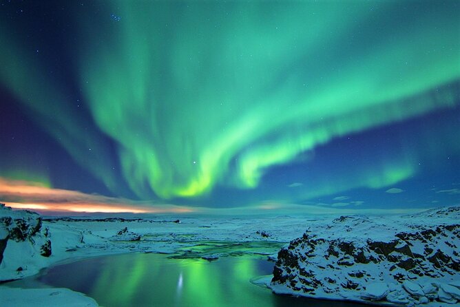 Northern Lights Bus Tour from Reykjavik with Hot Chocolate - Hot chocolate in the cold