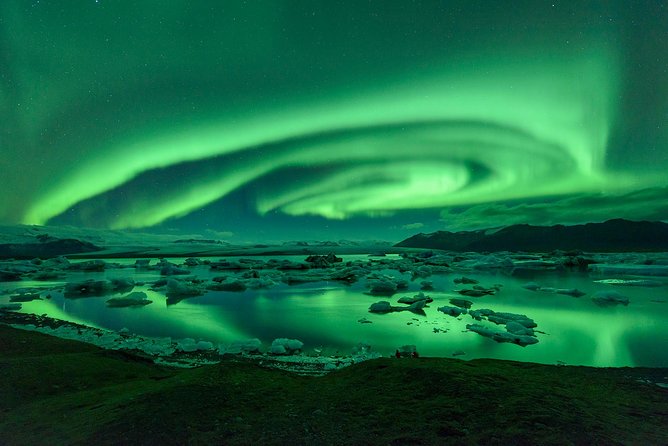 Northern Lights & Geothermal Baths Adventure - Food, changing rooms, and what to pack