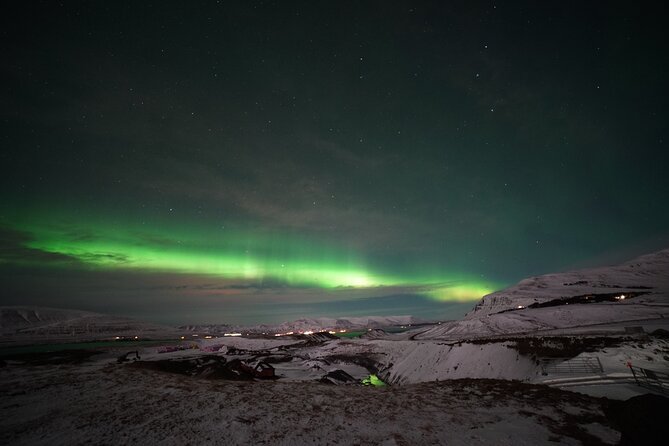 Northern Lights In luxury off-road SUV with Photos and Treats - Warm blankets, hot chocolate, and cold-weather sense