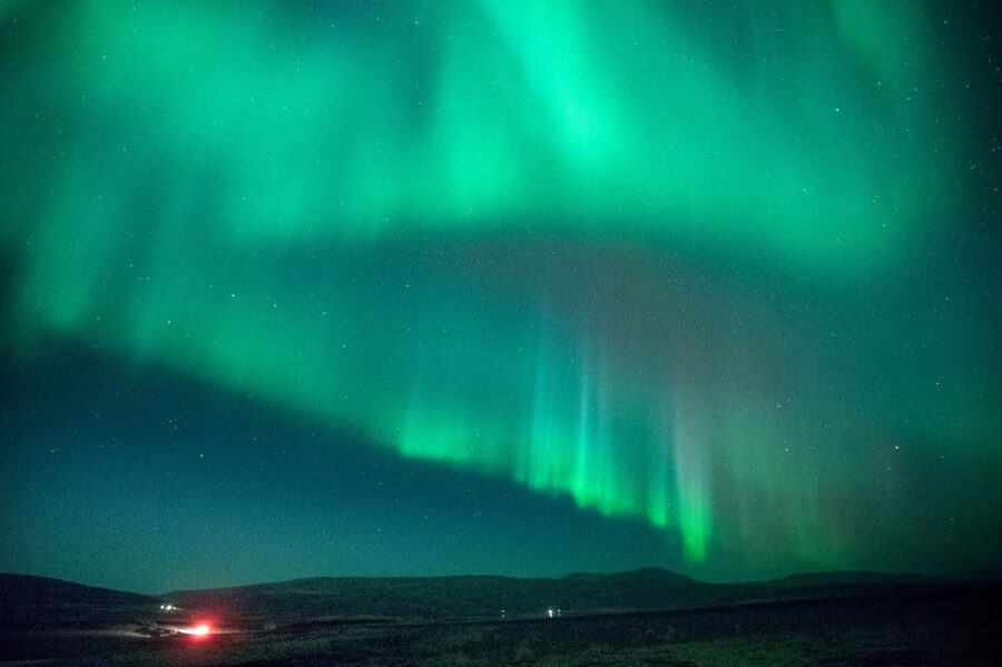 Northern Lights in Mini Bus, Photos, Hot Cocoa and Pastries - FAQ
