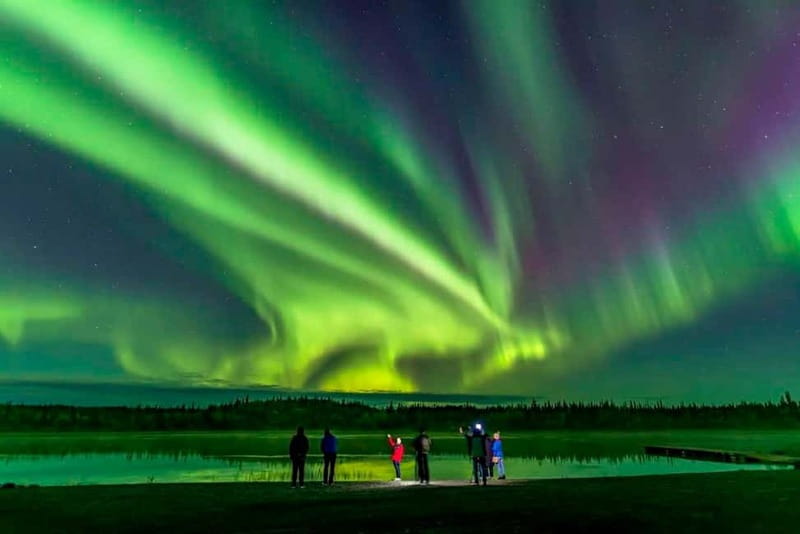 Northern Lights Jeep Tour - Icelandic Guide | Photos | Cocoa - Leaving Reykjavik in a big 4x4