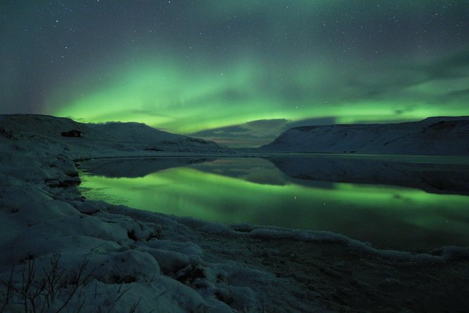 Northern Lights Midnight Adventure Small-Group from Reykjavík - A northern lights hunt, not a fixed sightseeing stop
