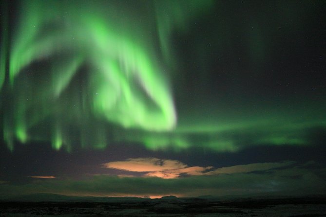 Northern Lights Midnight Adventure Small-Group from Reykjavík - Hot chocolate helps, but pack warmer than you think