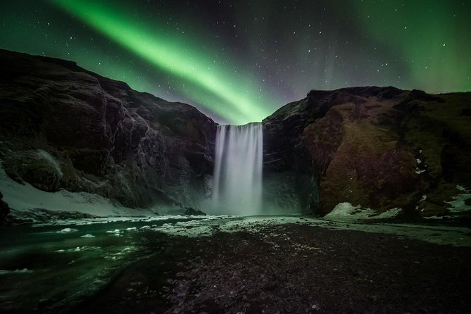Northern Lights Small Group Tour from Reykjavik with Free Photos - Guides who shape the night