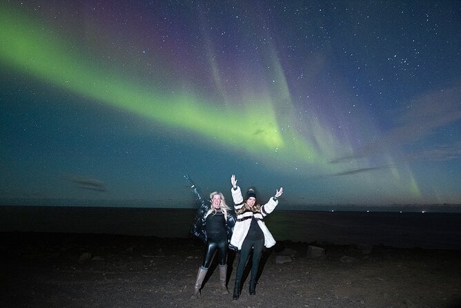 Northern Lights Small Group Tour with Photos - Chasing the aurora from Reykjavik