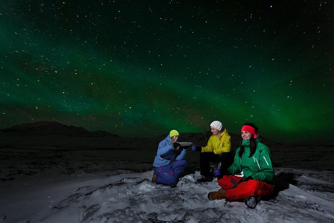 Northern Lights Tour from Reykjavik in a Super Jeep - Why the free retry matters