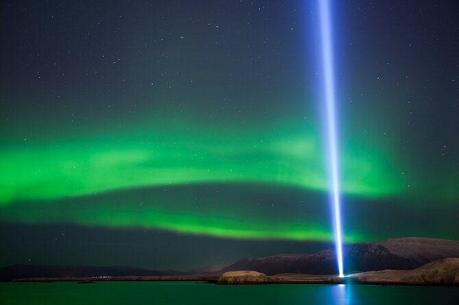 Northern Lights Yacht Cruise - The biggest choice: small yacht or larger vessel