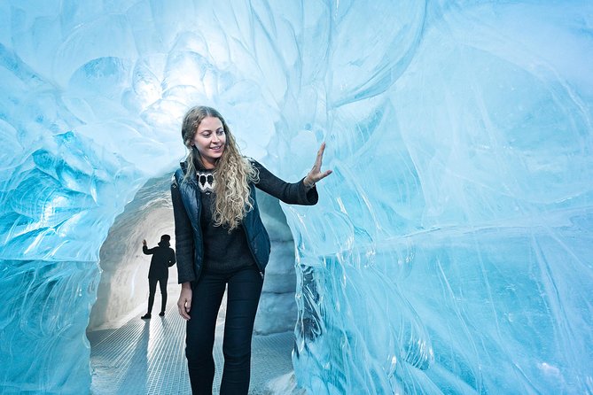 Perlan - Wonders of Iceland Experience - Exhibits about wildlife, glaciers, and Iceland’s nature