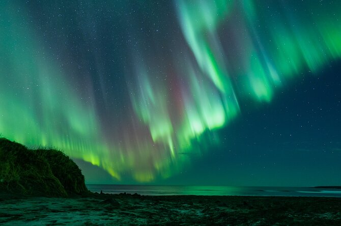 Private Aurora Hunt with Photos in Super Defender - Chasing clear skies beyond Reykjavik