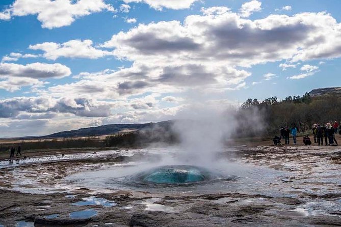 Private Golden Circle Classic Tour from Reykjavik - Vehicle Comfort and Group Size