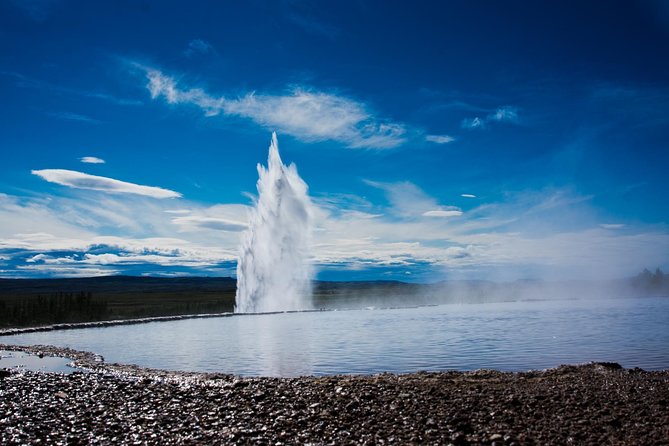 Private Golden Circle Classic Tour from Reykjavik - Geysir and Strokkur: A Geothermal Stop With a Built-In Clock