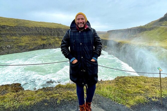 Private Golden Circle tour in a premium class car. - Faxi offers a quieter waterfall stop