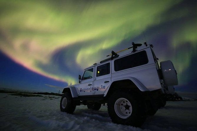 Private Guided Superjeep Northern Lights Hunt - Chasing clear skies beyond Reykjavik