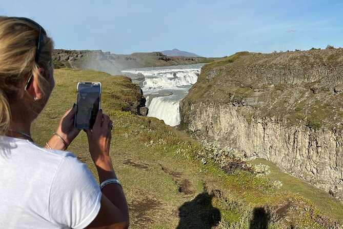 Private Guided Tour Golden Circle & Friðheimar Greenhouse Iceland - Geysir and Strokkur: a short wait for a big burst