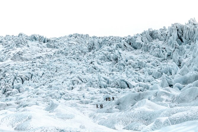 Private Jökulsárlón Glacier Lagoon 2 Day Tour & Glacier Hike - Fjaðrárgljúfur adds a short walk